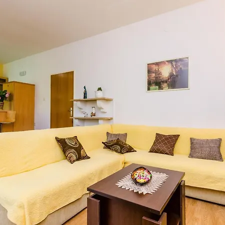 Maro - Three Bedroom With Balcony * Mokošica