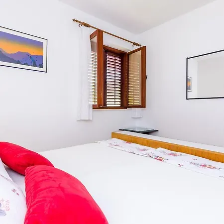 Maro - Three Bedroom With Balcony * Mokošica