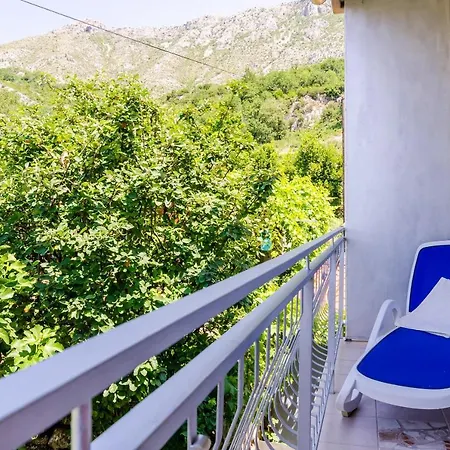 شقة Maro - Three Bedroom With Balcony *